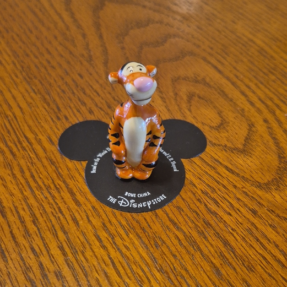 Disney’s Tigger From Winnie The Pooh Set (Bone China) From The Disney Store